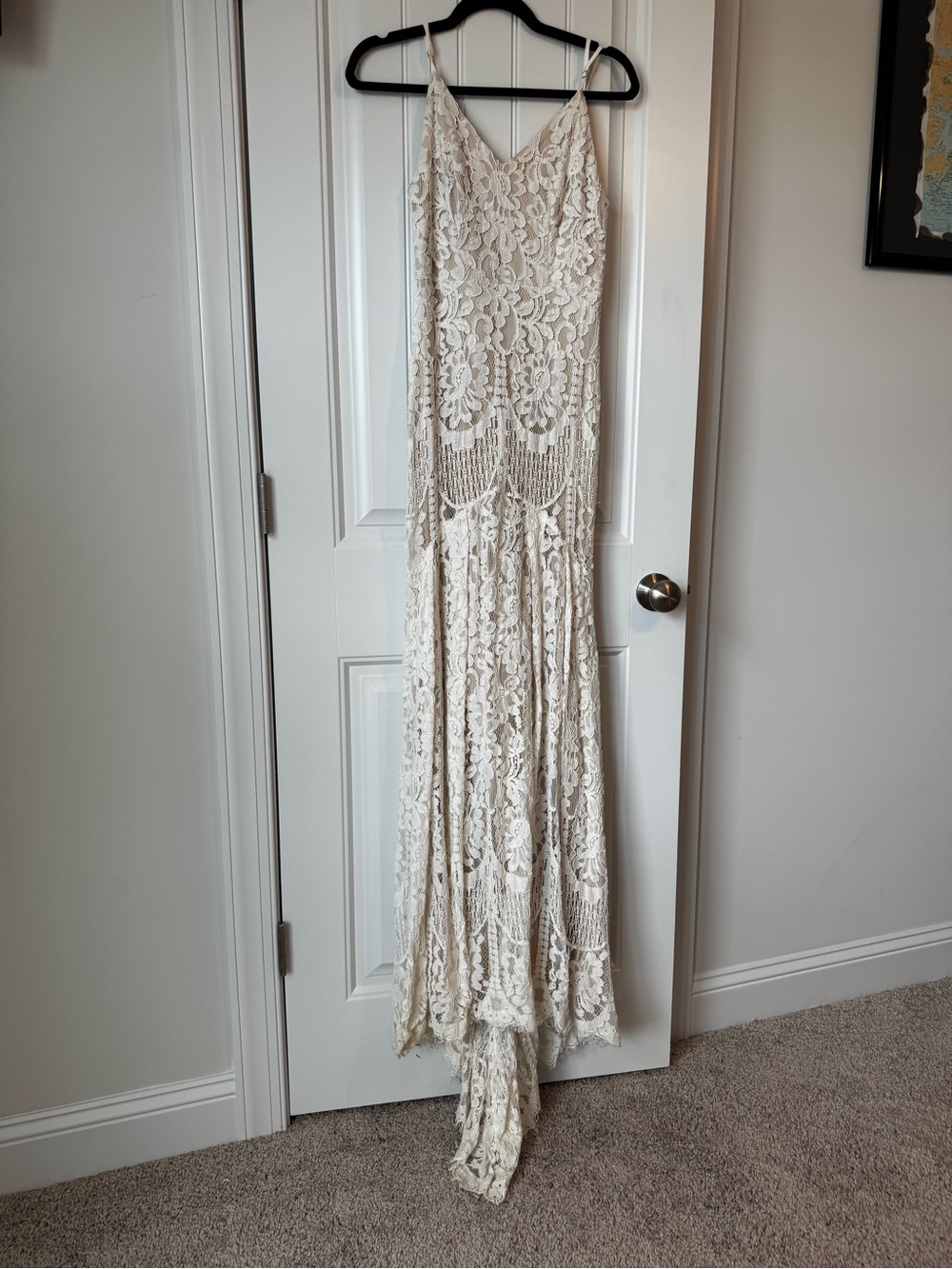 Lulu's Ivory Lace Mermaid Maxi Dress with Spaghetti Straps - Picture 2 of 10